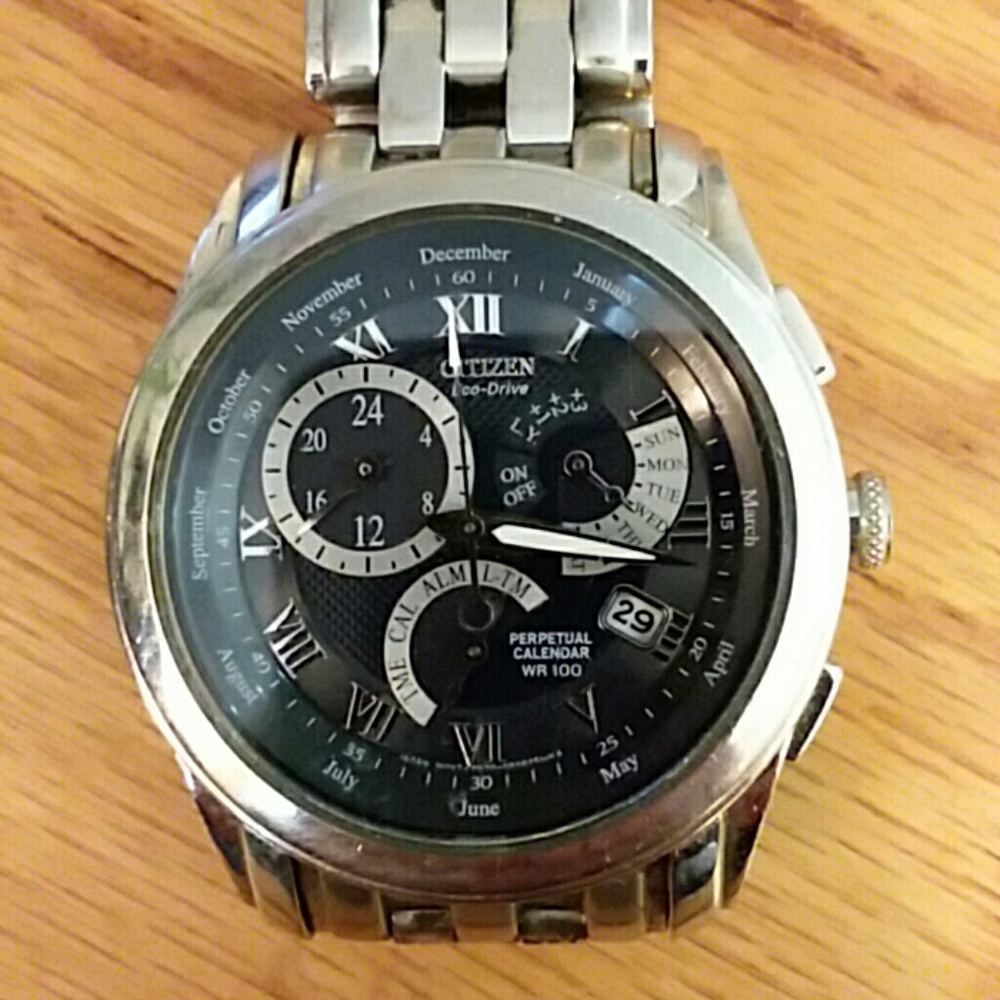 Men's wrist watch